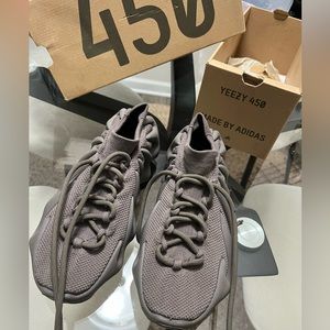 BRAND NEW Yeezy 450 Cinder Sneakers GX9662